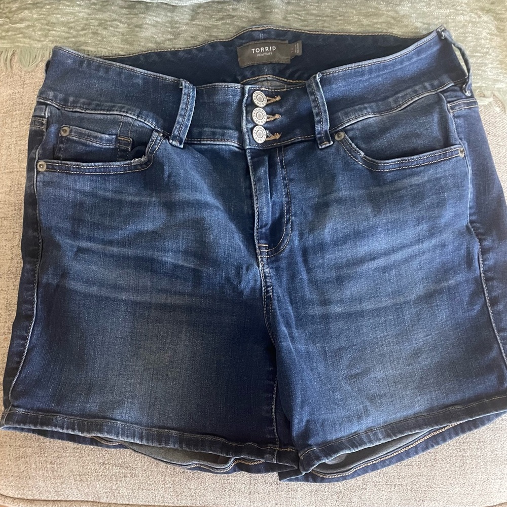 Torrid Dark Blue Jean Shorts Sz 14